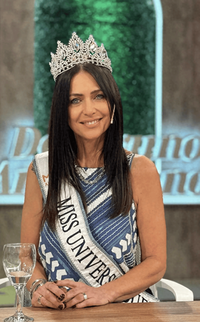阿根廷60岁女子获选美冠军，展现不老魅力